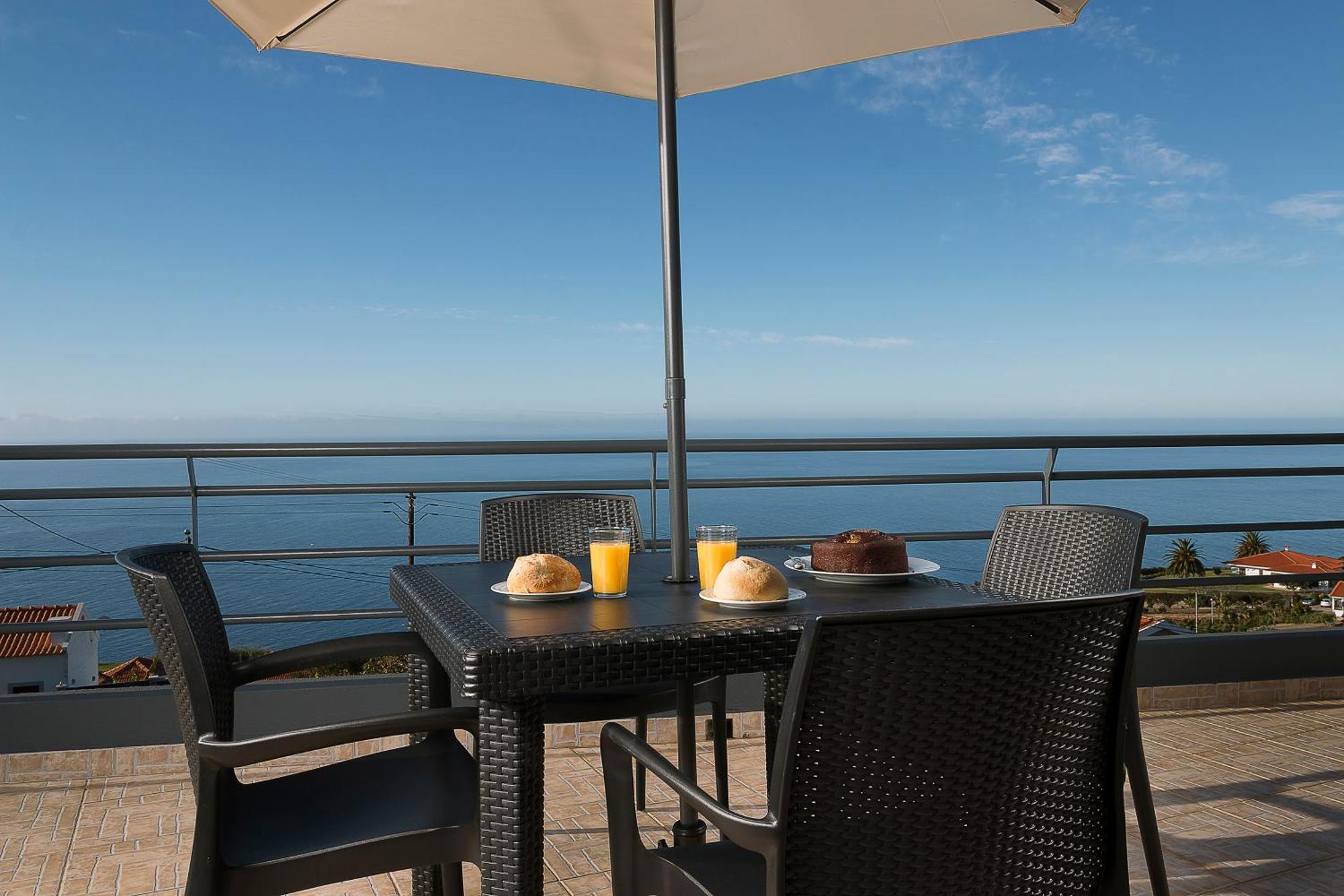 Welcome Home, With A Fantastic View, Sunrise & Sunsets Estreito Da Calheta Eksteriør bilde